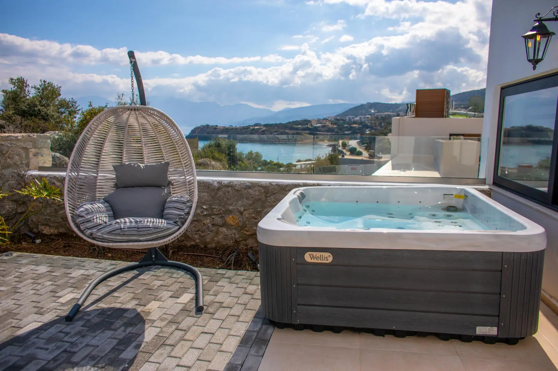 Premium-Suite mit einem Schlafzimmer, Meerblick und Whirlpool im Freien - Beach Walk Apartments Kreta